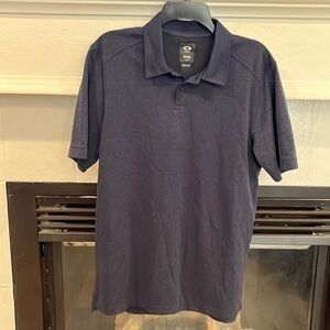 Oakley Golf Polo. Size Medium. 21B